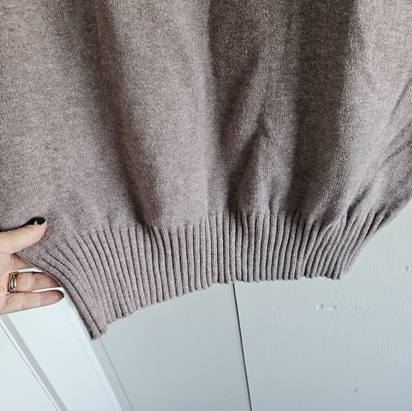 Light Lavender sleeveless sweater with sparkly collar Size 2X - Picture 5 of 9